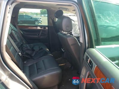 Zdjęcie 10 z 12 samochodu: 2004 VOLKSWAGEN TOUAREG 3.2 VIN:WVGZC67L34D001669 - miniatura