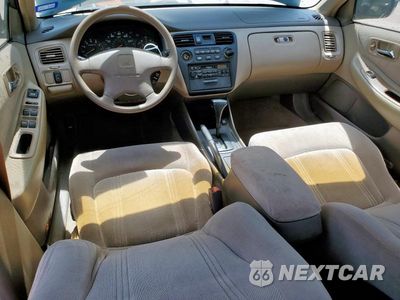 Zdjęcie 8 z 12 samochodu: 2000 HONDA ACCORD VIN:1HGCG5644YA002812 - miniatura