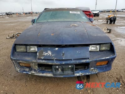 Piąte zdjęcie samochodu w środku: 1987 CHEVROLET CAMARO VIN:1G1FP21H6HN165757 - miniatura