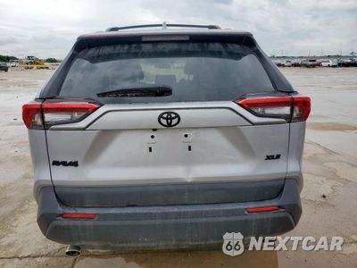 Zdjęcie 6 z 13 samochodu: 2024 TOYOTA RAV4 XLE VIN:2T3W1RFV6RC275591 - miniatura