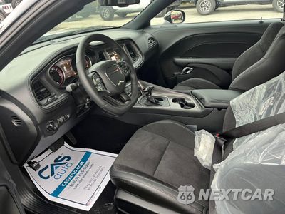 Piąte zdjęcie samochodu w środku: 2023 DODGE CHALLENGER R/T VIN:2C3CDZBT5PH500064 - miniatura