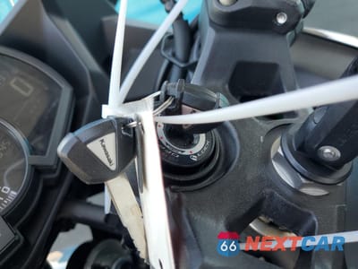 Zdjęcie 8 z 10 samochodu: 2019 KAWASAKI EX400 VIN:JKAEXKG11KDA26711 - miniatura