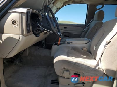 Zdjęcie 7 z 15 samochodu: 2001 CHEVROLET SUBURBAN K2500 VIN:3GNGK26G91G1Y4912 - miniatura