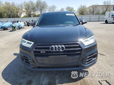Piąte zdjęcie samochodu w środku: 2020 AUDI SQ5 PREMIUM PLUS VIN:WA1B4AFY4L2008802 - miniatura