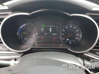 Zdjęcie 9 z 13 samochodu: 2015 KIA OPTIMA HYBRID VIN:KNAGM4AD6F5080649 - miniatura