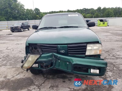 Piąte zdjęcie samochodu w środku: 2000 OLDSMOBILE BRAVADA VIN:1GHDT13W6Y2373830 - miniatura