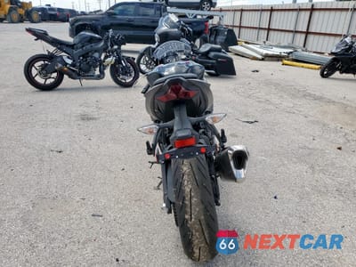 Czwarte zdjęcie samochodu z boku: 2022 KAWASAKI ZX636 K VIN:JKBZXJH18NA013107 - miniatura