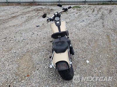 Czwarte zdjęcie samochodu z boku: 2017 HARLEY-DAVIDSON FXDF DYNA FAT BOB VIN:1HD1GYM10HC312037 - miniatura
