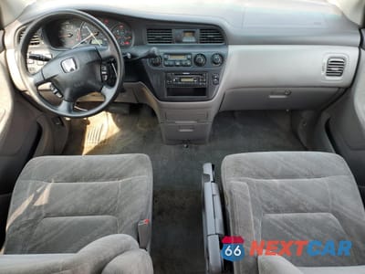 Zdjęcie 8 z 13 samochodu: 2000 HONDA ODYSSEY EX VIN:5FNRL18612B044056 - miniatura
