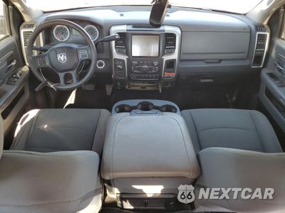 Zdjęcie 8 z 12 samochodu: 2017 RAM 2500 SLT VIN:3C6UR5DL8HG597888 - miniatura