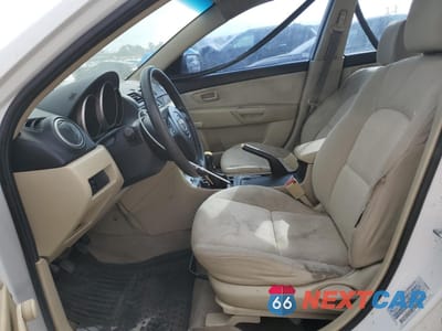 Zdjęcie 7 z 12 samochodu: 2004 MAZDA 3 I VIN:JM1BK12F141165338 - miniatura