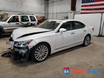 2013 LEXUS LS 460 JTHCL5EF7D5018002 - główne zdjęcie licytacji z USA - miniatura