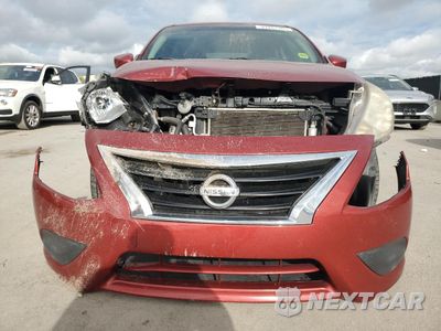 Piąte zdjęcie samochodu w środku: 2018 NISSAN VERSA S VIN:3N1CN7AP0JL836689 - miniatura