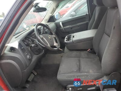 Zdjęcie 7 z 12 samochodu: 2011 CHEVROLET SILVERADO K1500 LT VIN:1GCRKSE33BZ405347 - miniatura