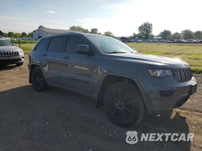 Czwarte zdjęcie samochodu z boku: 2019 JEEP GRAND CHEROKEE LAREDO VIN:1C4RJFAG1KC677711 - miniatura