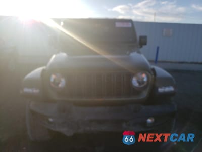 Piąte zdjęcie samochodu w środku: 2025 JEEP GLADIATOR SPORT VIN:1C6PJTAG5SL508787 - miniatura