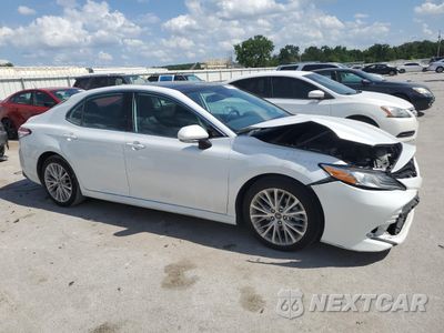 Czwarte zdjęcie samochodu z boku: 2019 TOYOTA CAMRY L VIN:4T1B11HK8KU716122 - miniatura