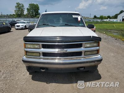 Piąte zdjęcie samochodu w środku: 2000 CHEVROLET GMT-400 K2500 VIN:1GCGK29R2YF428215 - miniatura