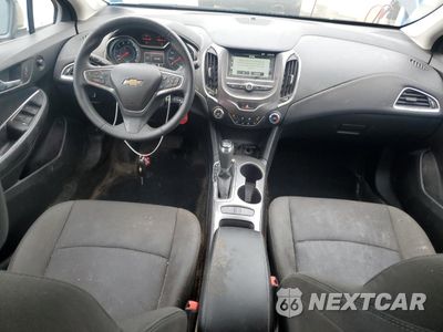Zdjęcie 8 z 13 samochodu: 2017 CHEVROLET CRUZE LT VIN:1G1BE5SM9H7141040 - miniatura