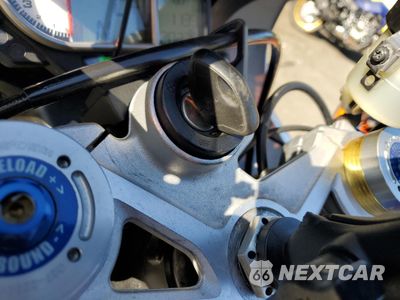 Zdjęcie 8 z 10 samochodu: 2010 BMW S 1000 RR VIN:WB1051707AZV40579 - miniatura