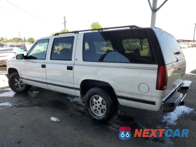 Drugie zdjęcie samochodu z przodu: 1995 CHEVROLET SUBURBAN C1500 VIN:3GNEC16K0SG117126 - miniatura