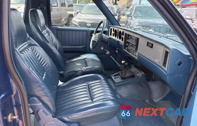 Piąte zdjęcie samochodu w środku: 1985 CHEVROLET BLAZER S10 VIN:1G8CT18B0F0190756 - miniatura
