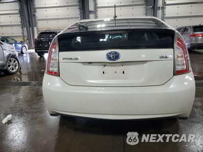 Zdjęcie 6 z 14 samochodu: 2013 TOYOTA PRIUS VIN:JTDKN3DU7D5610141 - miniatura
