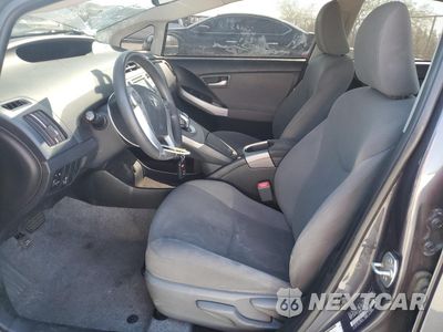 Zdjęcie 7 z 14 samochodu: 2013 TOYOTA PRIUS VIN:JTDKN3DU7D5643799 - miniatura