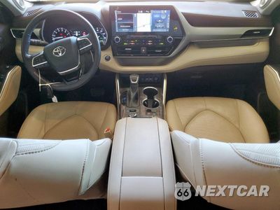 Zdjęcie 8 z 17 samochodu: 2020 TOYOTA HIGHLANDER PLATINUM VIN:5TDFZRBH3LS034765 - miniatura