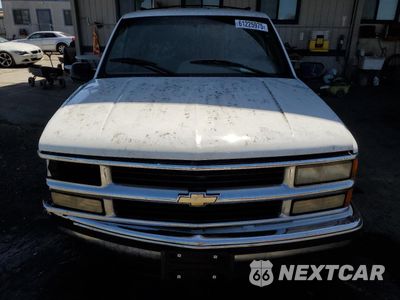 Piąte zdjęcie samochodu w środku: 1995 CHEVROLET SUBURBAN C1500 VIN:3GNEC16K0SG117126 - miniatura
