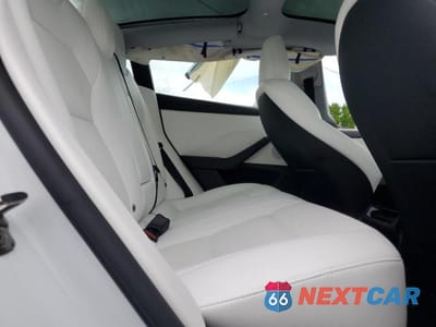 Zdjęcie 10 z 12 samochodu: 2024 TESLA MODEL 3 VIN:5YJ3E1EB9RF802155 - miniatura