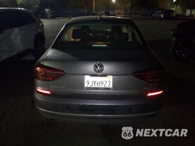 Zdjęcie 6 z 12 samochodu: 2018 VOLKSWAGEN PASSAT SE VIN:1VWBA7A35JC032527 - miniatura