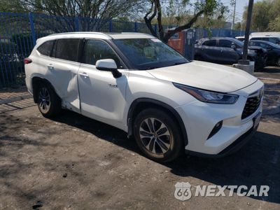 Czwarte zdjęcie samochodu z boku: 2020 TOYOTA HIGHLANDER HYBRID XLE VIN:5TDGBRCH0LS509327 - miniatura
