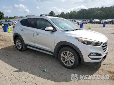 Czwarte zdjęcie samochodu z boku: 2017 HYUNDAI TUCSON LIMITED VIN:KM8J33A45HU403633 - miniatura