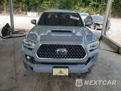 Piąte zdjęcie samochodu w środku: 2019 TOYOTA TACOMA DOUBLE CAB VIN:3TMCZ5AN9KM244580 - miniatura