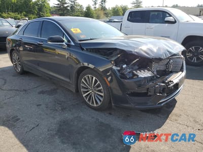 Czwarte zdjęcie samochodu z boku: 2017 LINCOLN MKZ PREMIERE VIN:3LN6L5A96HR664080 - miniatura