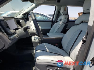 Zdjęcie 7 z 11 samochodu: 2022 RIVIAN R1T ADVENTURE VIN:7FCTGAAA8NN011533 - miniatura