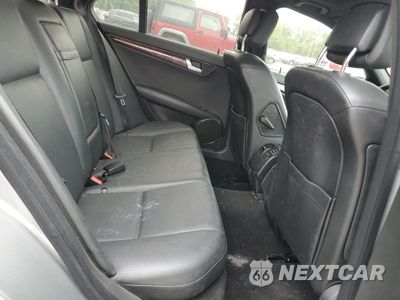 Zdjęcie 10 z 12 samochodu: 2010 MERCEDES-BENZ C 300 4MATIC VIN:WDDGF8BB4AR122471 - miniatura