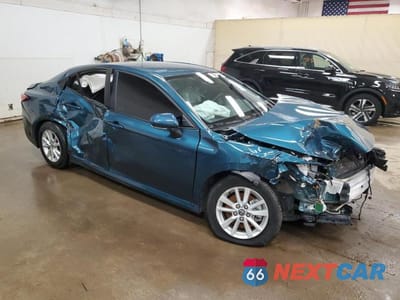 Czwarte zdjęcie samochodu z boku: 2025 TOYOTA CAMRY LE VIN:4T1DAACK3SU057172 - miniatura