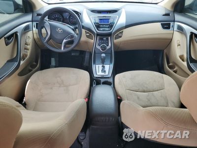 Zdjęcie 8 z 12 samochodu: 2013 HYUNDAI ELANTRA GLS VIN:5NPDH4AE5DH373247 - miniatura