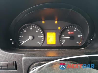 Zdjęcie 9 z 12 samochodu: 2014 MERCEDES-BENZ SPRINTER 2500 VIN:WD3PE8DE4E5898675 - miniatura