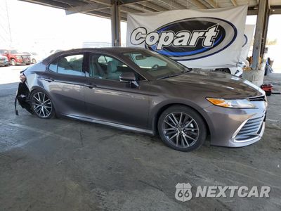 Czwarte zdjęcie samochodu z boku: 2023 TOYOTA CAMRY XLE VIN:4T1F31AK6PU053808 - miniatura