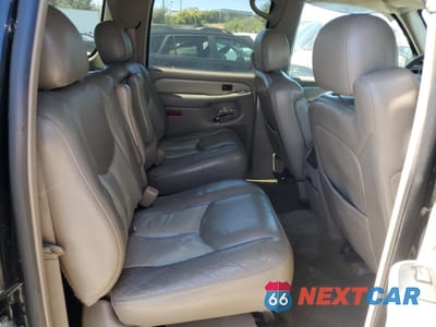 Zdjęcie 11 z 13 samochodu: 2006 GMC YUKON XL DENALI VIN:1GKFK66U76J127207 - miniatura