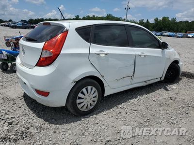 Trzecie zdjęcie samochodu z tyłu: 2016 HYUNDAI ACCENT SE VIN:KMHCT5AE6GU273020 - miniatura