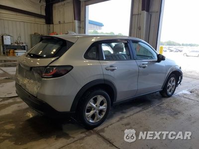 Trzecie zdjęcie samochodu z tyłu: 2024 HONDA HR-V LX VIN:3CZRZ2H37RM701002 - miniatura