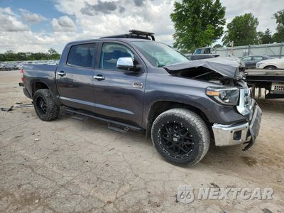 Czwarte zdjęcie samochodu z boku: 2020 TOYOTA TUNDRA CREWMAX 1794 VIN:5TFAY5F1XLX879660 - miniatura