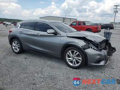 Czwarte zdjęcie samochodu z boku: 2019 INFINITI QX30 PURE VIN:SJKCH5CP4KA010228 - miniatura