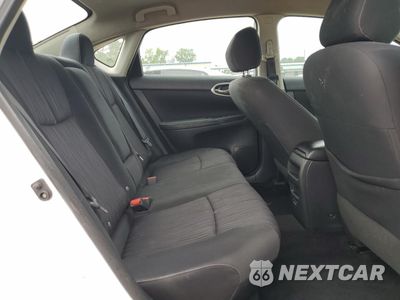 Zdjęcie 10 z 16 samochodu: 2018 NISSAN SENTRA S VIN:3N1AB7AP4JL655756 - miniatura