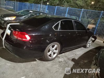 Trzecie zdjęcie samochodu z tyłu: 2014 VOLKSWAGEN PASSAT SE VIN:1VWBT7A32EC079742 - miniatura