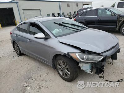 Czwarte zdjęcie samochodu z boku: 2017 HYUNDAI ELANTRA SE VIN:5NPD84LF7HH122922 - miniatura